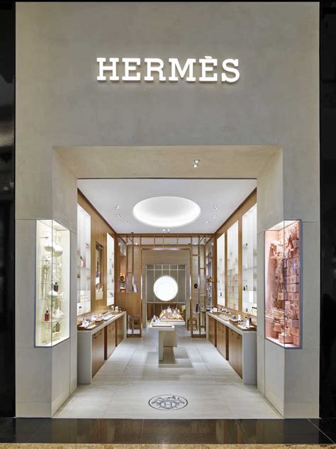 nearest hermes drop off point near me